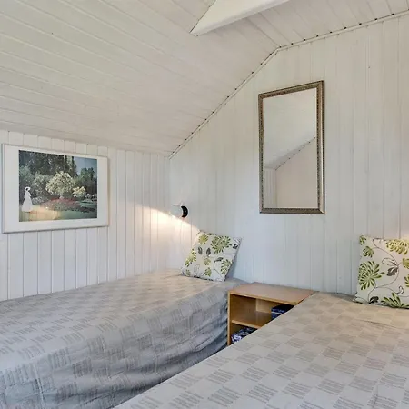 Herbert - 1km From The Sea By Interhome *